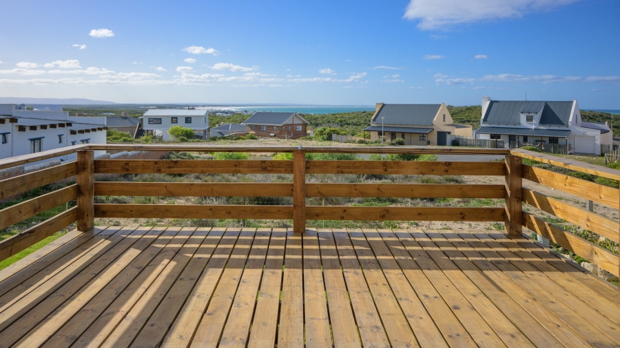 2 Bedroom Property for Sale in Struisbaai Western Cape